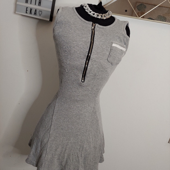 Grey sporty dress - Picture 13 of 13